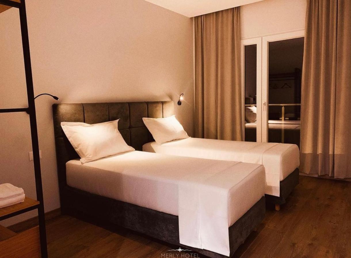 Merly Hotel Përmet エクステリア 写真
