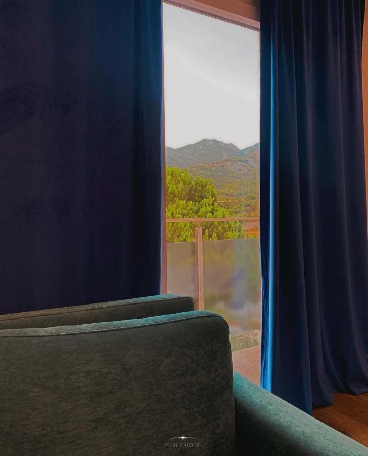 Merly Hotel Përmet エクステリア 写真