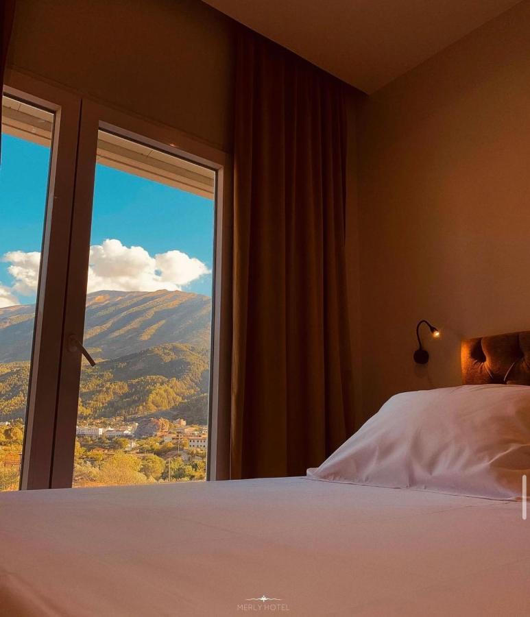 Merly Hotel Përmet エクステリア 写真