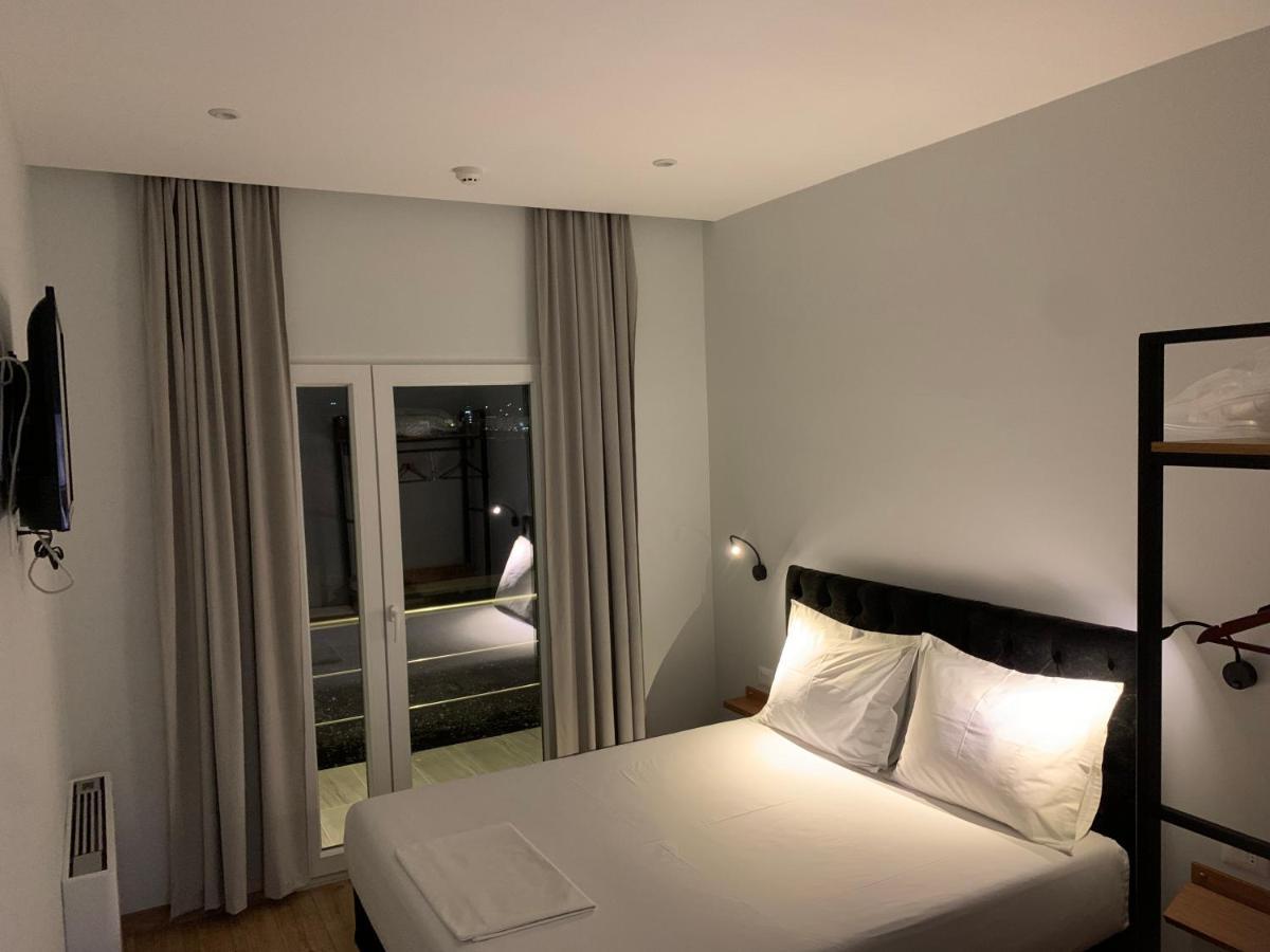 Merly Hotel Përmet エクステリア 写真