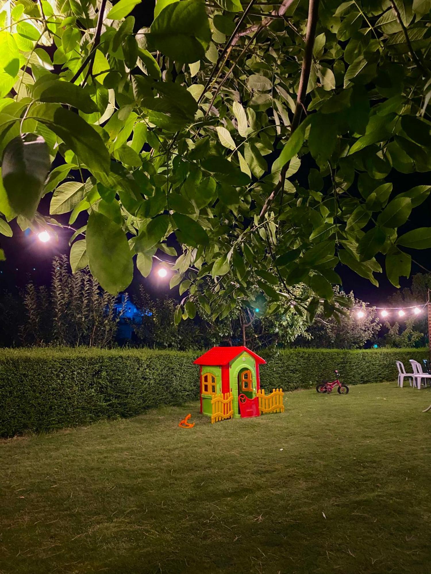Merly Hotel Përmet エクステリア 写真